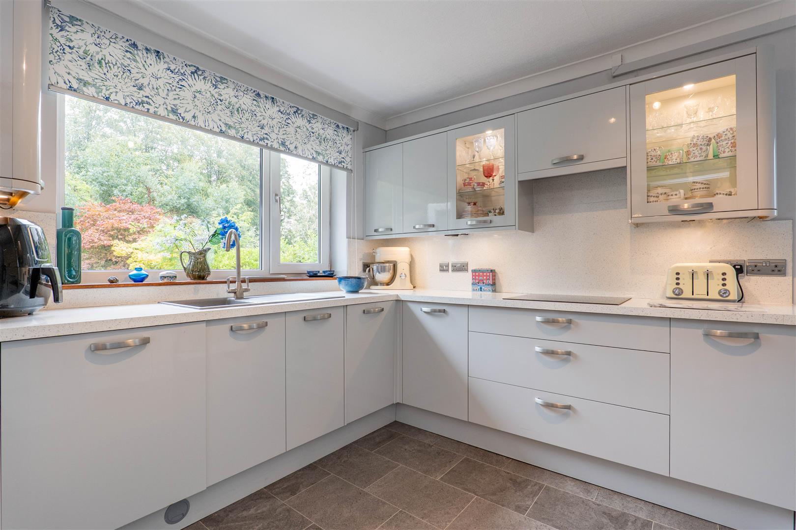 4 bed property in Woodlands Way, Preston